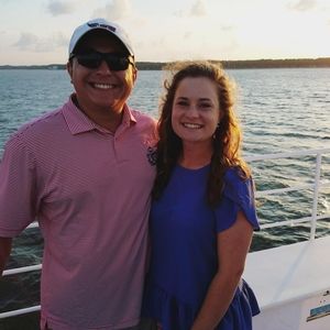 Meet your Posher, Holley